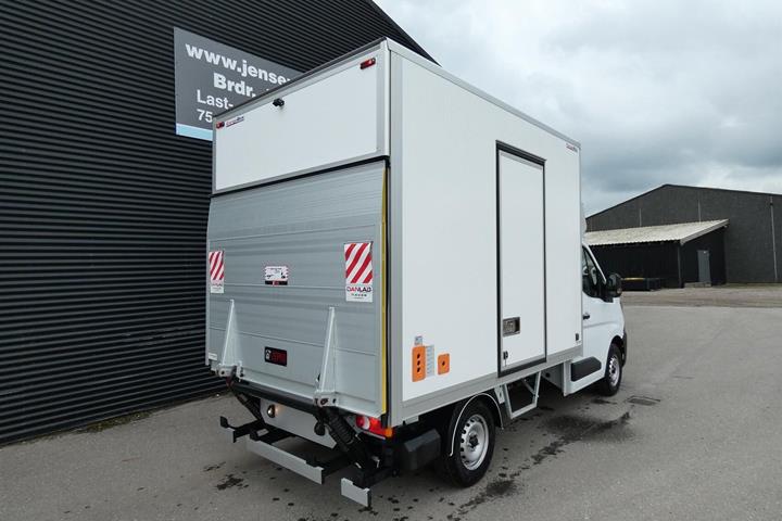 Hvid Renault Master V T35 fra 2025