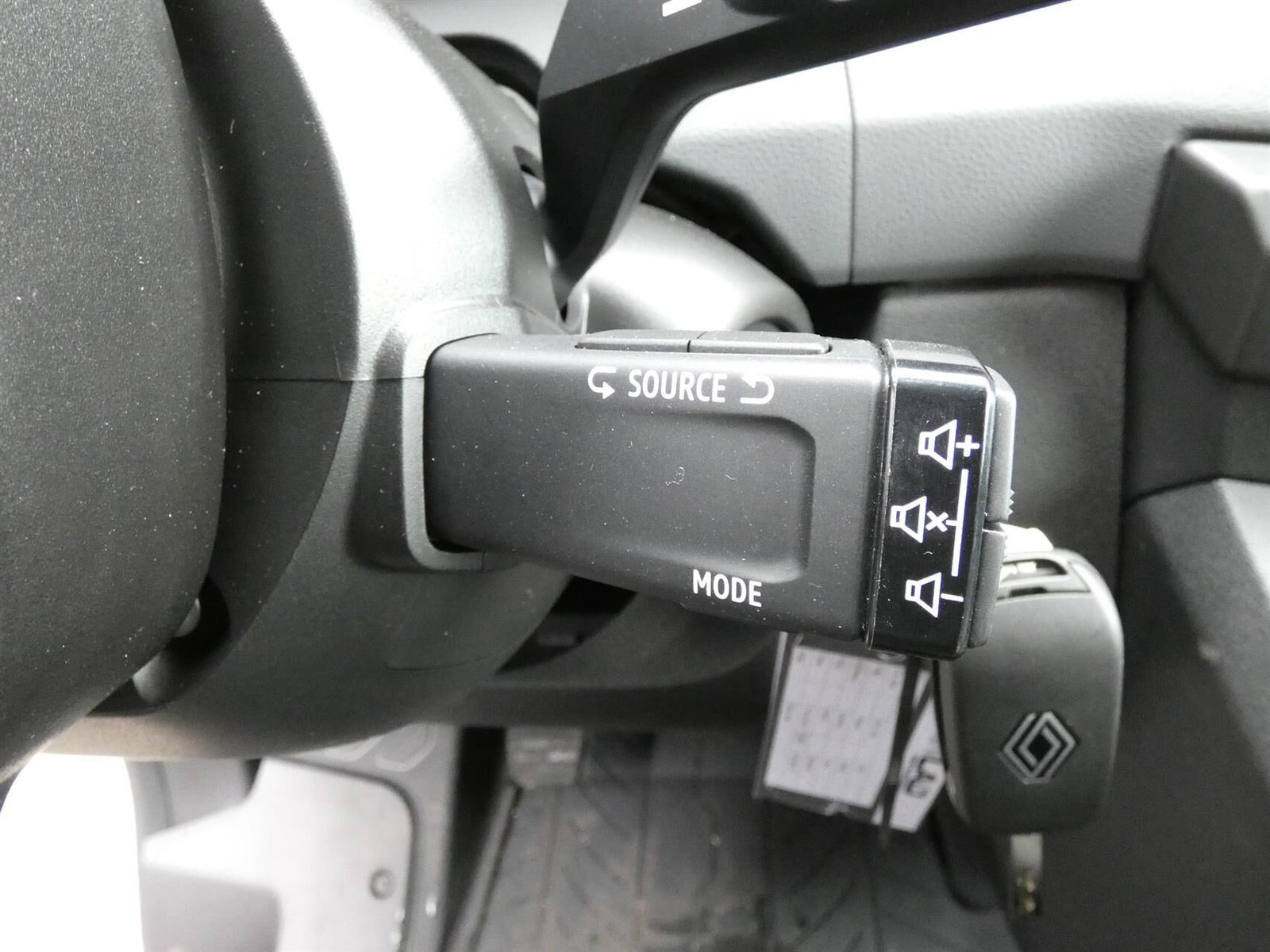 Hvid Renault Master V T35 fra 2025