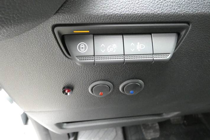 Hvid Renault Master V T35 fra 2025