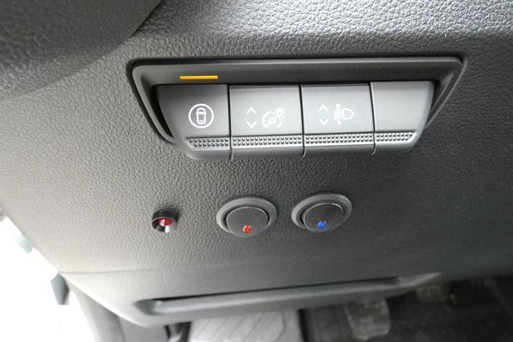 Hvid Renault Master V T35 fra 2025
