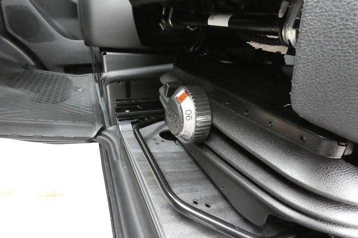Grå Mercedes Sprinter 317 fra 2025