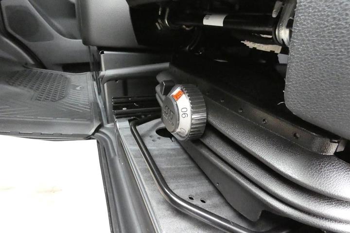 Grå Mercedes Sprinter 317 fra 2025