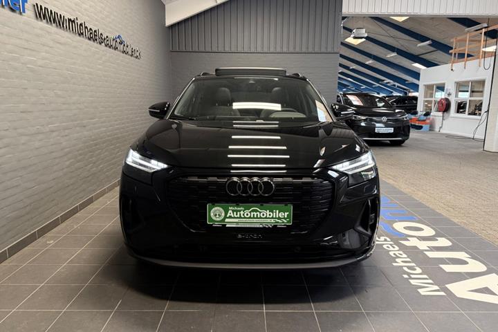 Sort Audi Q4 e-tron fra 2026