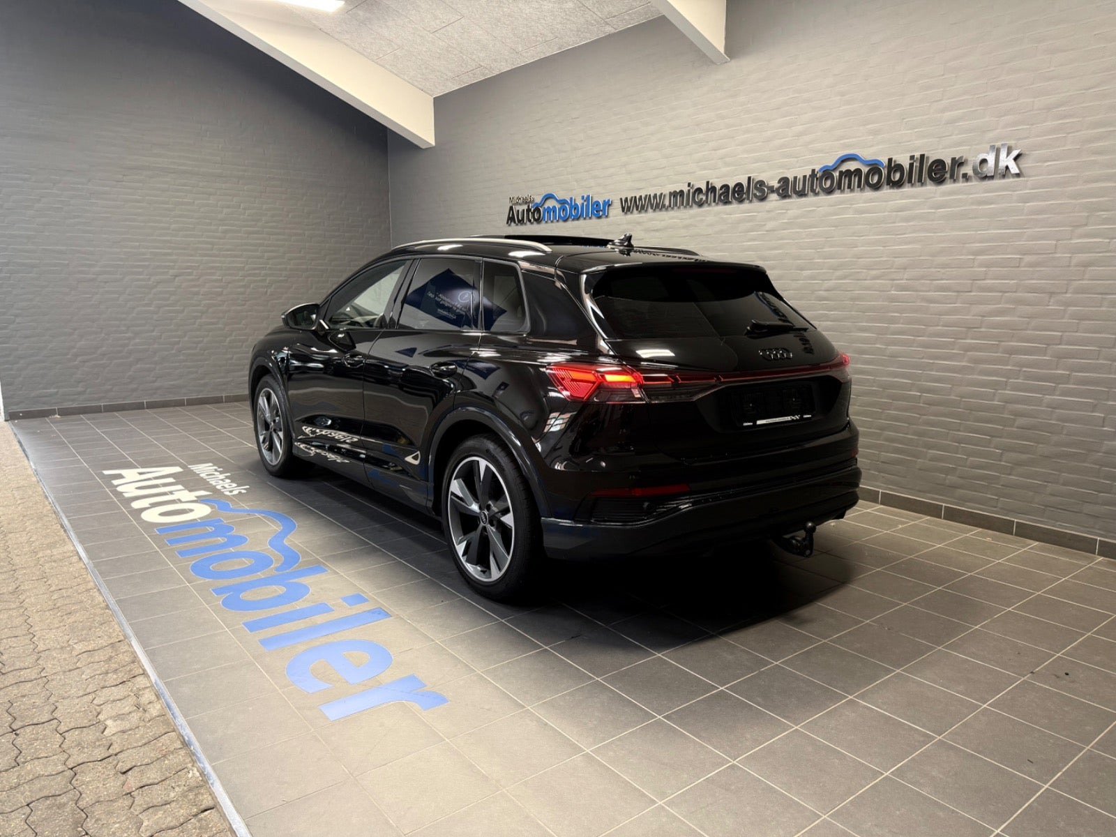 Sort Audi Q4 e-tron fra 2026