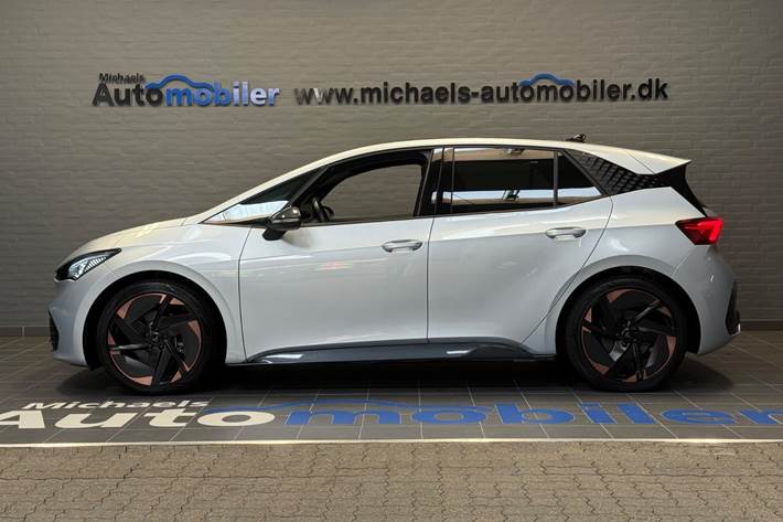 Sølv Cupra Born fra 2024