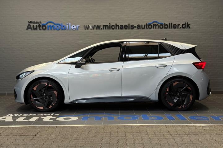 Sølv Cupra Born fra 2024