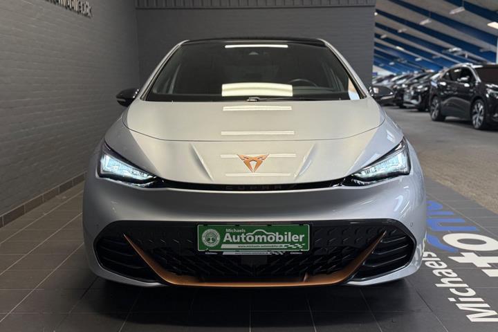 Sølv Cupra Born fra 2024