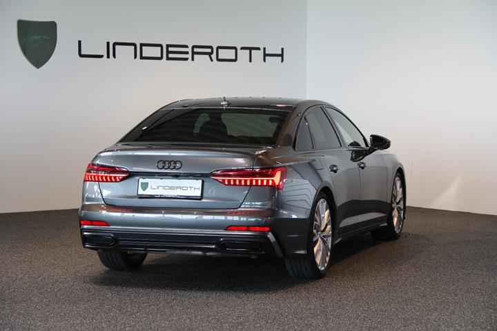 Grå Audi A6 fra 2019