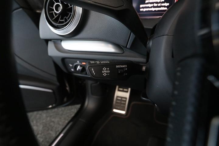 Sort Audi S3 fra 2018