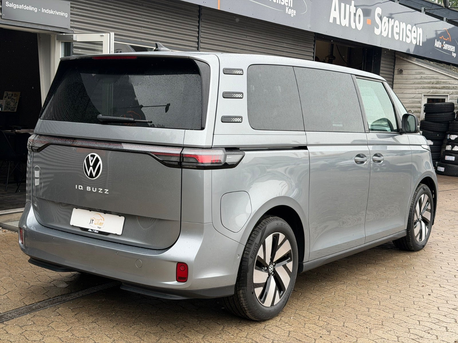 Sølv VW ID.Buzz fra 2026