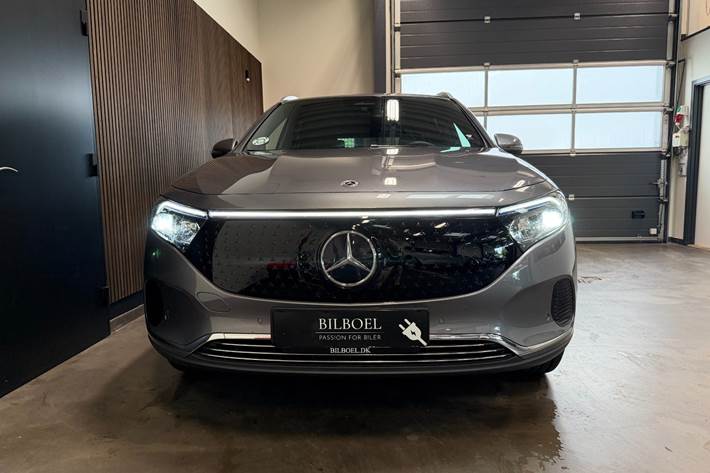 Grå Mercedes EQA300 fra 2024