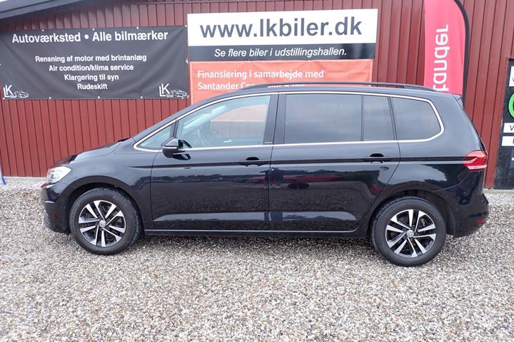 Sort VW Touran fra 2019