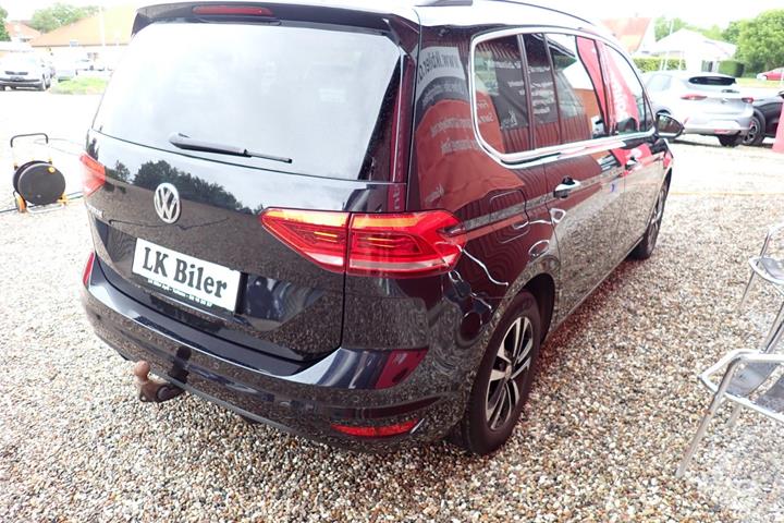 Sort VW Touran fra 2019