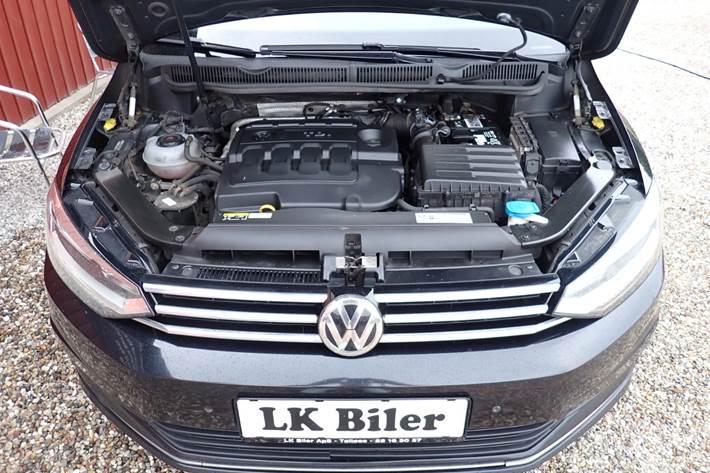Sort VW Touran fra 2019