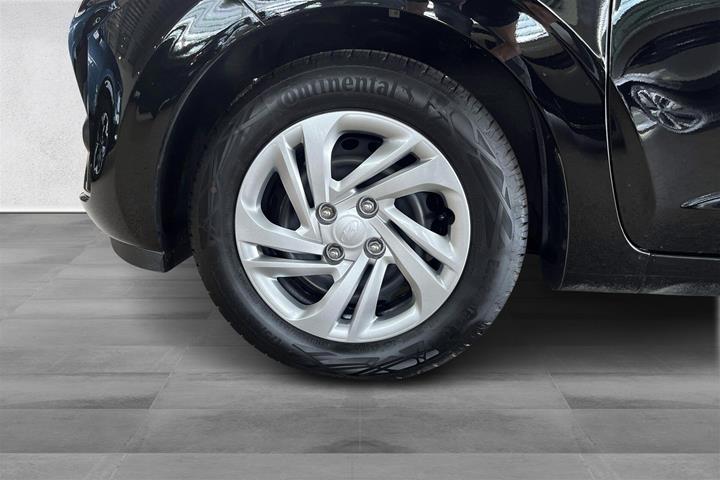 Sort Hyundai i10 fra 2023