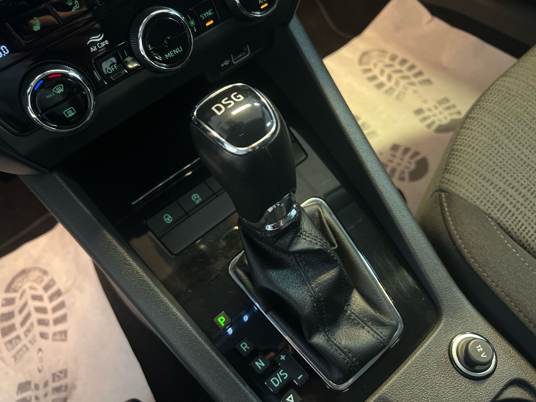 Brun Skoda Octavia fra 2019