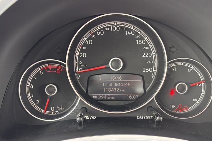 Sort VW Beetle fra 2016