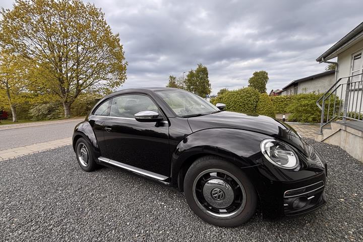 Sort VW Beetle fra 2016