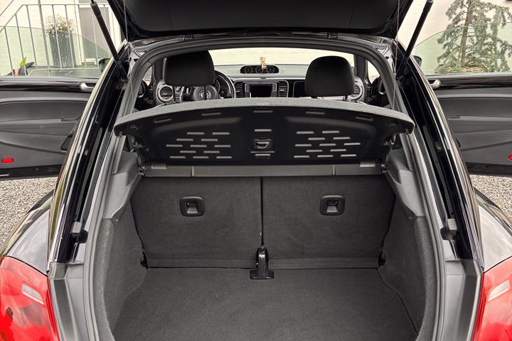Sort VW Beetle fra 2016