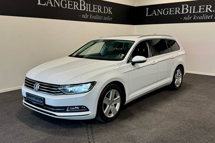 Hvid VW Passat fra 2017