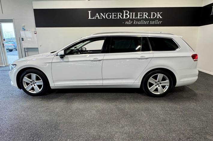 Hvid VW Passat fra 2017
