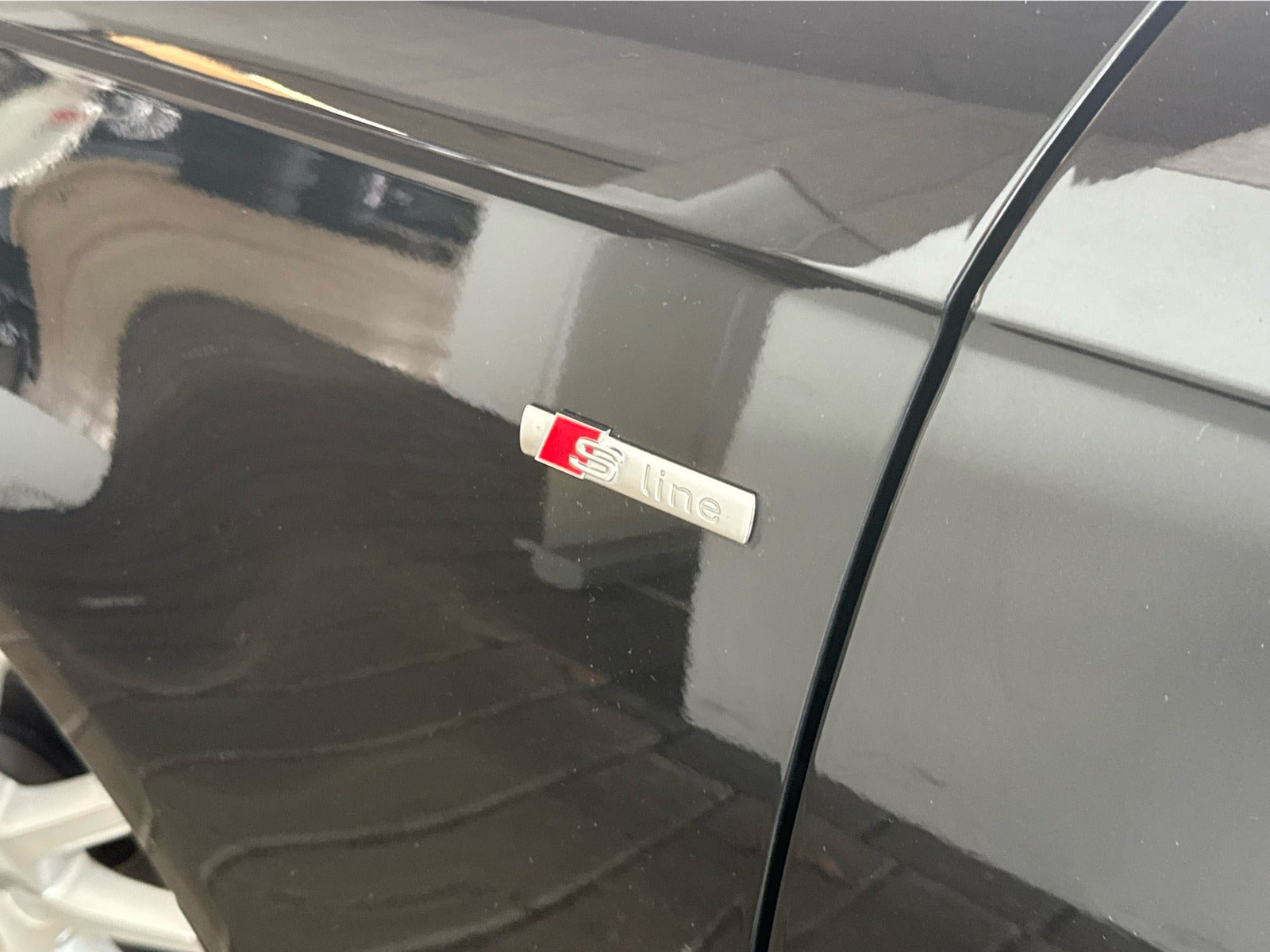Sort Audi A4 fra 2014