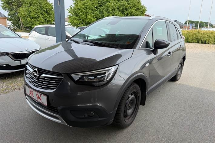Grå Opel Crossland X fra 2020