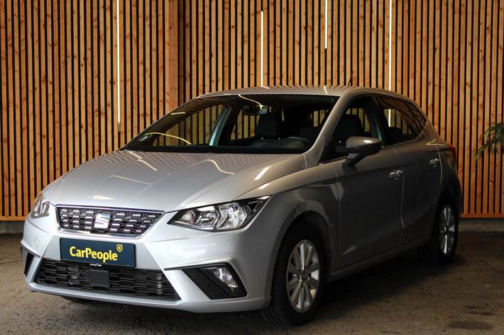 Sølv Seat Ibiza fra 2020