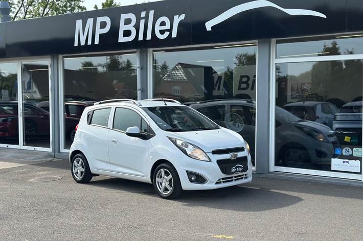 Hvid Chevrolet Spark fra 2013
