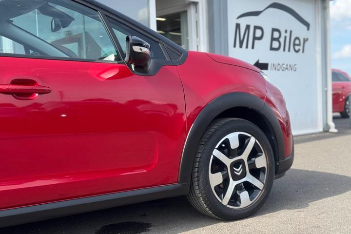 Rød Citroën C3 fra 2020