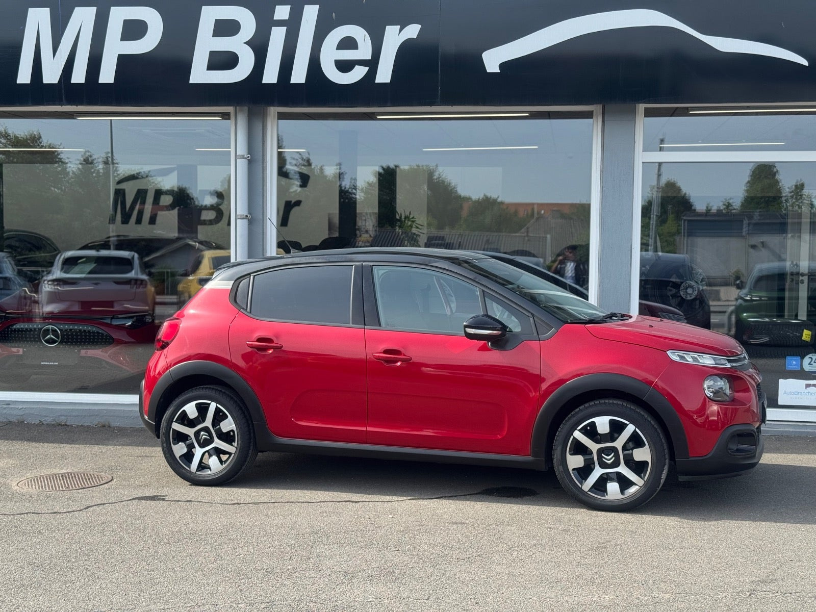 Rød Citroën C3 fra 2020