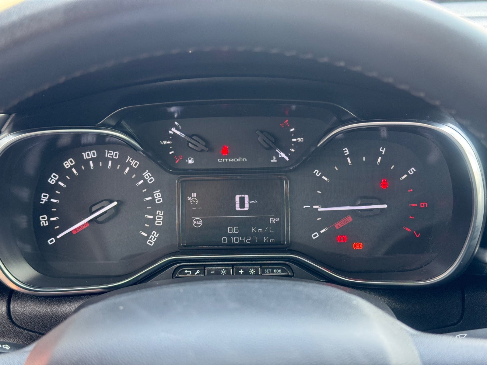 Rød Citroën C3 fra 2020
