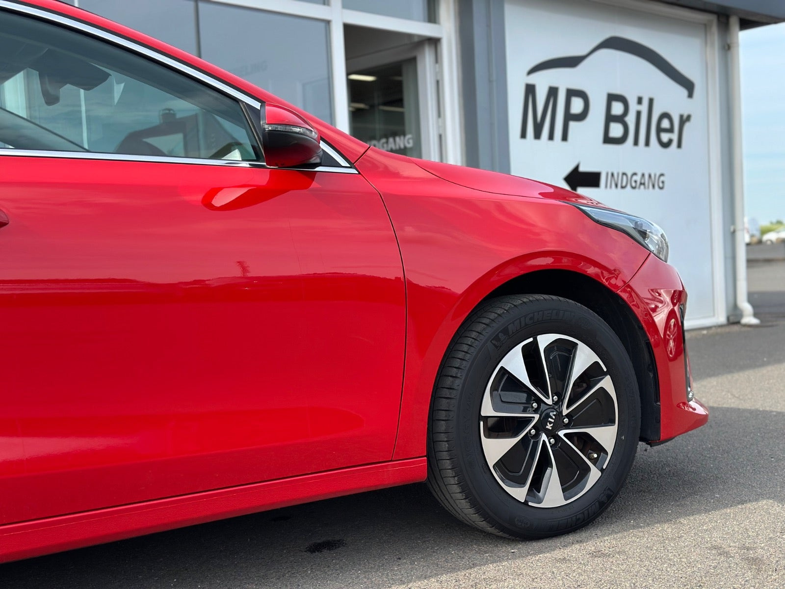 Rød Kia Ceed fra 2020