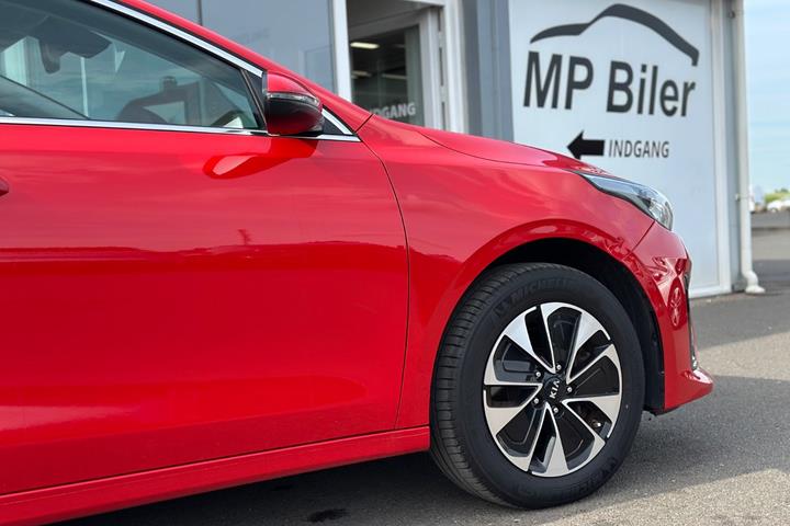 Rød Kia Ceed fra 2020