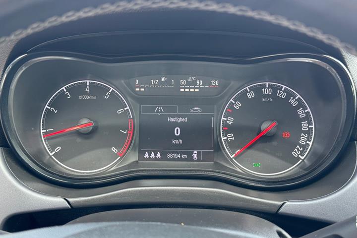 Sort Opel Corsa fra 2019