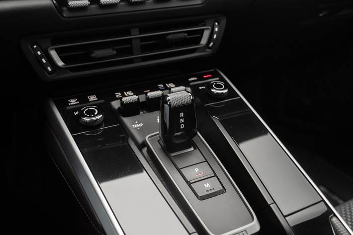 Blå Porsche 911 Carrera S fra 2019