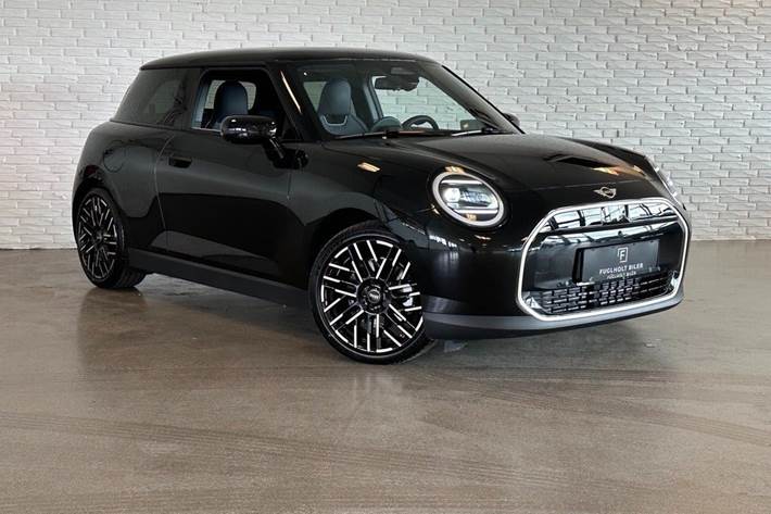 Sort Mini Cooper SE fra 2025