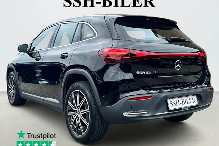 Sort Mercedes EQA250+ fra 2024