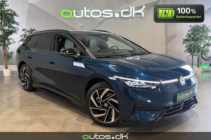 Blå VW ID.7 fra 2025 set udefra