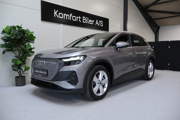 Grå Audi Q4 e-tron fra 2024