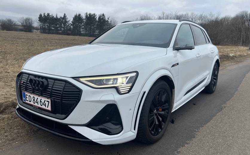 Audi e-tron S quattro