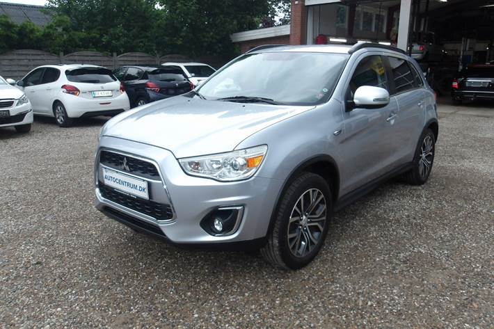 Sølv Mitsubishi ASX fra 2015