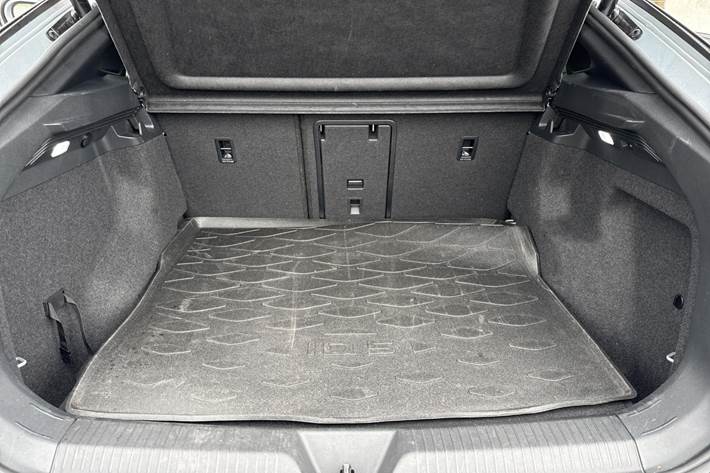 Sølv VW ID.5 fra 2025