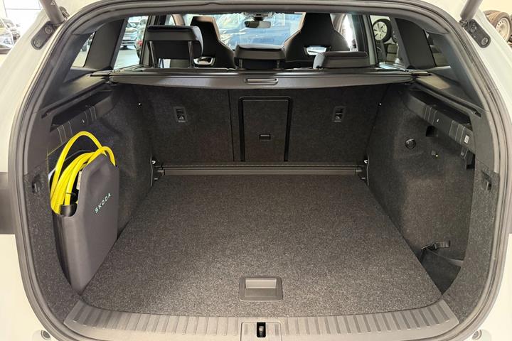 Hvid Skoda Enyaq fra 2026