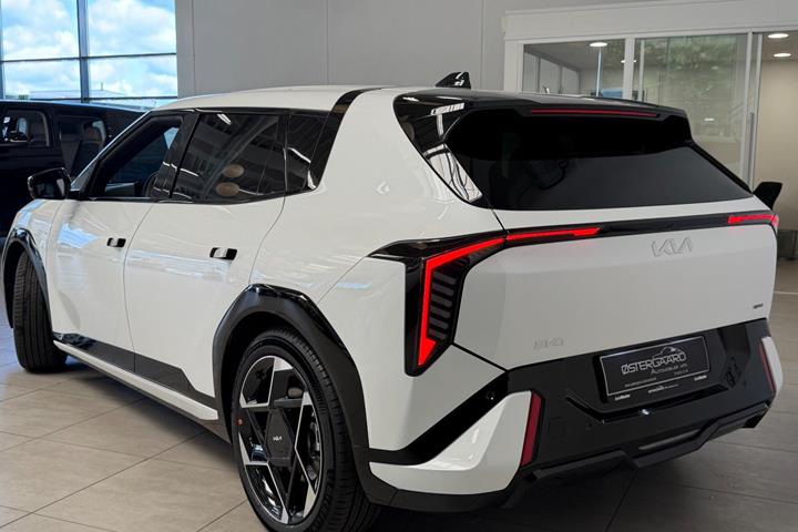 Hvid Kia EV4 fra 2026