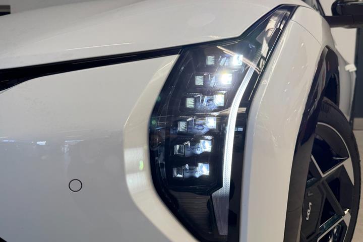 Hvid Kia EV4 fra 2026
