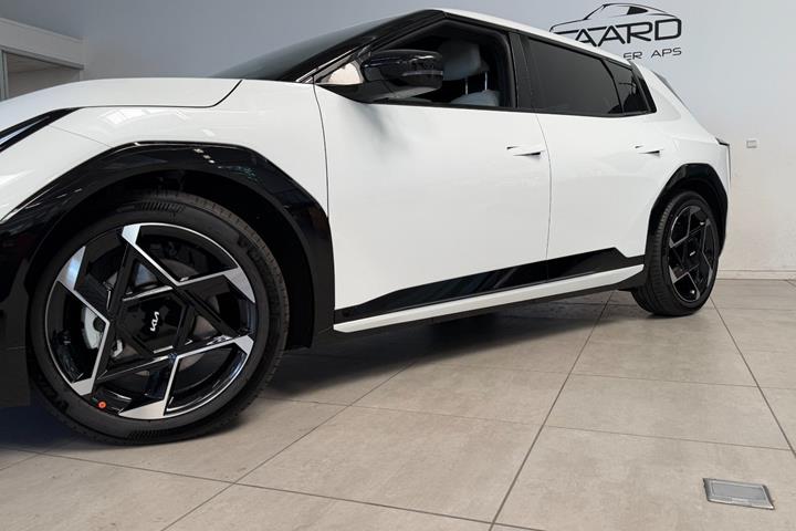 Hvid Kia EV4 fra 2026