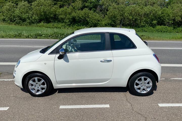 Hvid Fiat 500 fra 2014