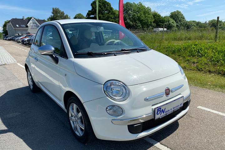 Hvid Fiat 500 fra 2014