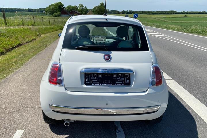 Hvid Fiat 500 fra 2014
